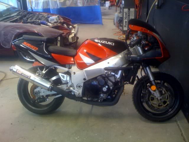 Name:  gsxr1.jpg
Views: 20
Size:  43.0 KB