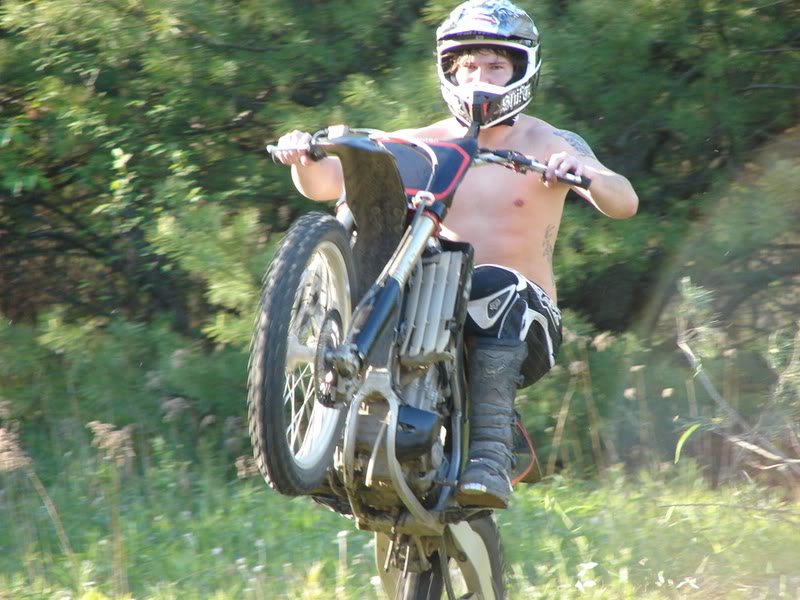 Name:  travisandthedirtbike019.jpg
Views: 7
Size:  97.8 KB