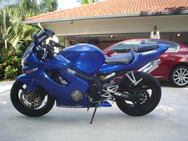 Name:  2003cbr600f4i003.jpg
Views: 8
Size:  103.2 KB