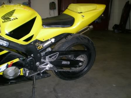 Name:  2002CBR600F4I013.jpg
Views: 151
Size:  31.7 KB